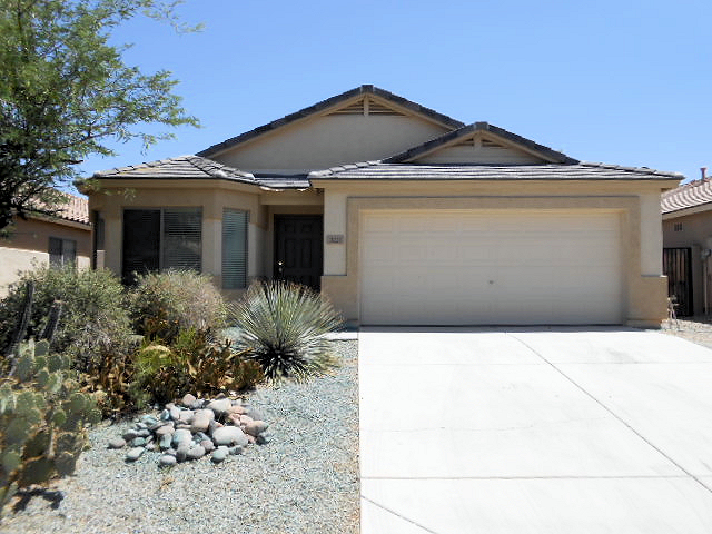 3221 W Sunshine Butte Drive, San Tan Valley, AZ 85142 
