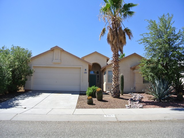 8967 N Soft Winds Drive, Tucson, AZ 85742 