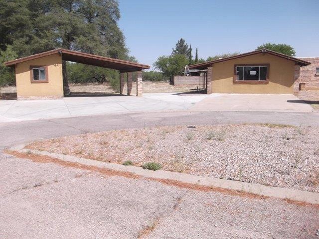 4 Skylark Court, Nogales, AZ 85621 