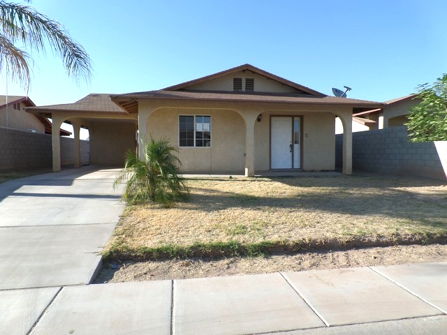 262 East San Felipe Street, San Luis, AZ 85349 