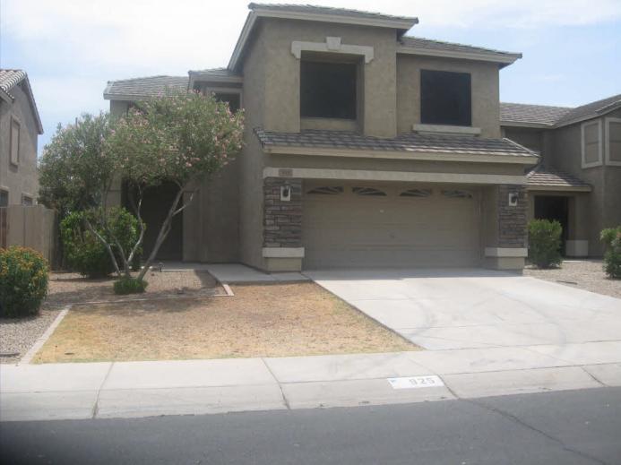 925 S Nielson St, Gilbert, AZ 85296 