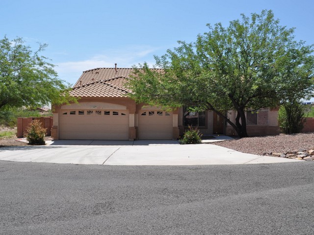 11327 S Giant Owl Place, Vail, AZ 85641 