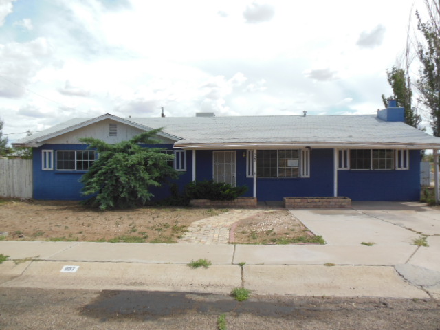 807 N 14th Avenue, Holbrook, AZ 86025 