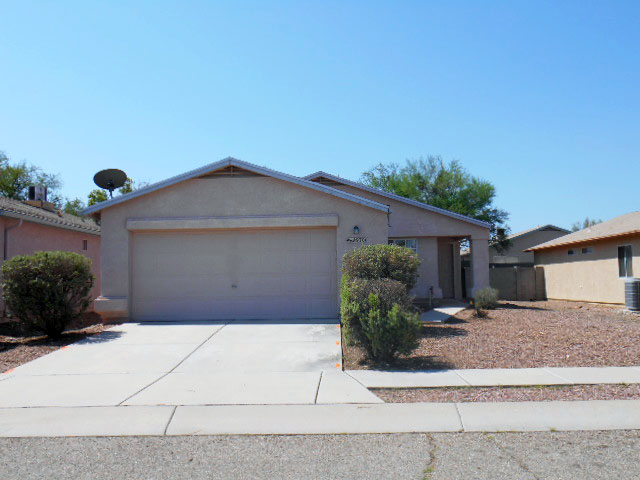 8970 E Weyburn Drive, Tucson, AZ 85730 