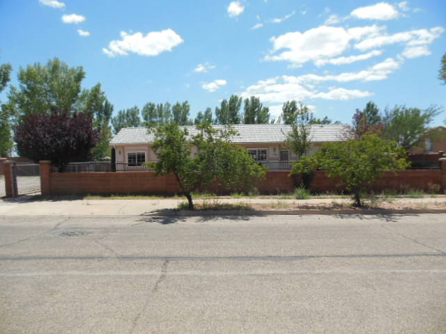 135 W Taylor Avenue, Colorado City, AZ 86021 