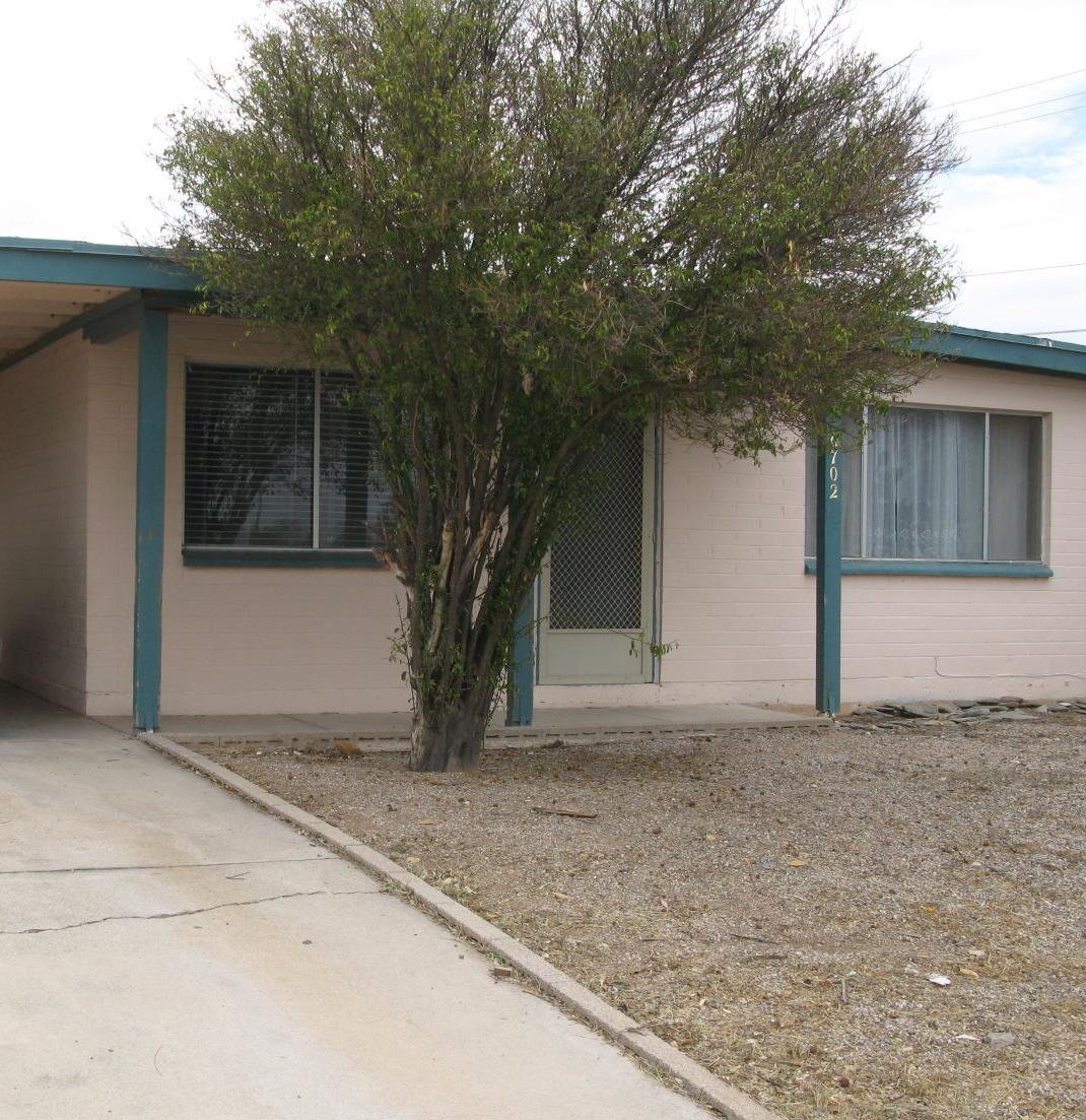 6702 East 42nd Street, Tucson, AZ 85730 