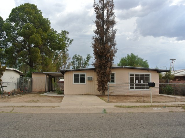 1243 W. Kleindale Road, Tucson, AZ 85705 