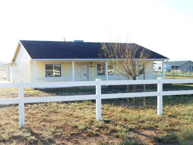 25675 N Lily Drive, Paulden, AZ 86334 