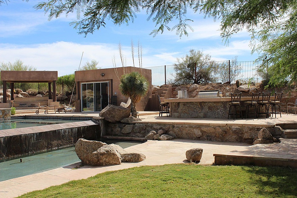 11337 Whithorn  Drive, Scottsdale, AZ 85262 