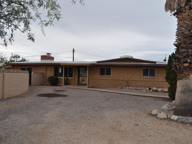 102 W Suffolk Drive, Oro Valley, AZ 85704 