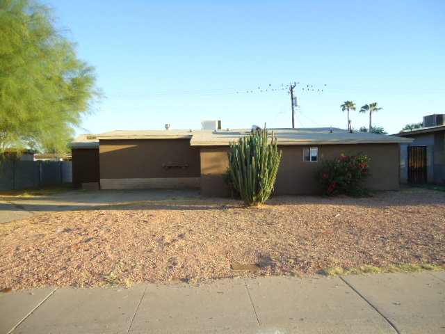 7514 West Mitchell Drive, Phoenix, AZ 85033 