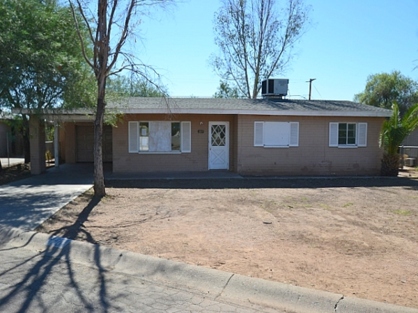 3207 E Holly Street, Phoenix, AZ 85008 