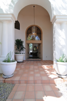 2318 E CINNABAR Avenue, Phoenix, AZ 85028 