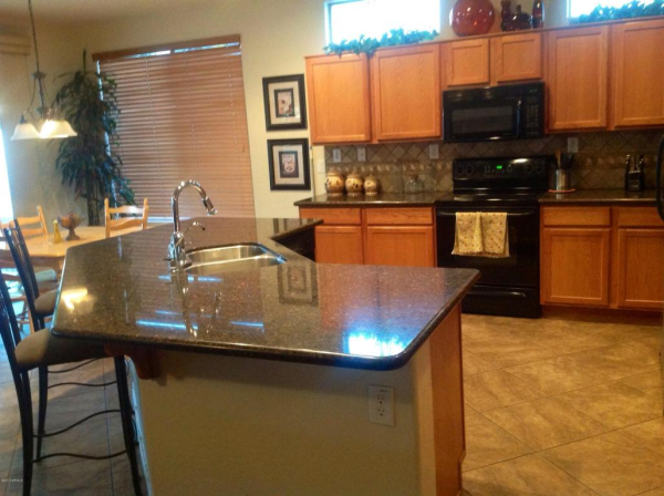 2064 E OAKLAND Street, Chandler, AZ 85225 