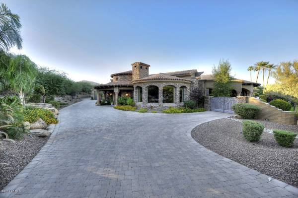 8340 N RIDGEVIEW Drive, Paradise Valley, AZ 85253 