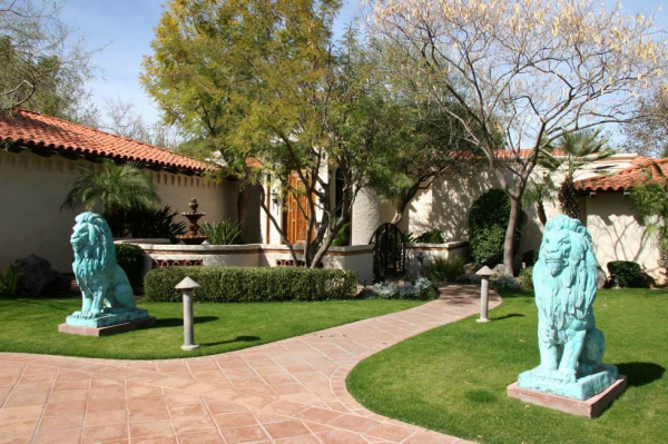 2002 E RANCH Road, Tempe, AZ 85284 