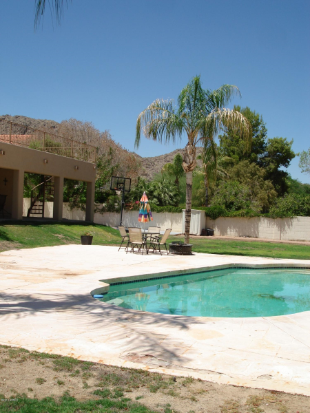 11645 S WARPAINT Drive, Phoenix, AZ 85044 