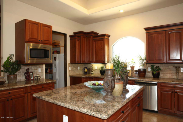 5020 W CHOLLA Street, Glendale, AZ 85304 