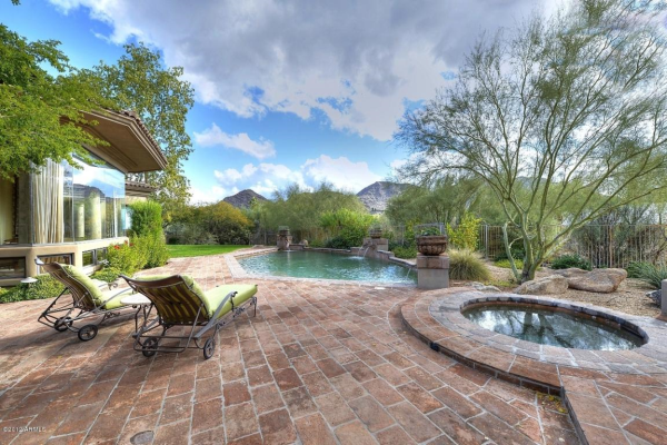 4987 E MOCKINGBIRD Lane, Paradise Valley, AZ 85253 