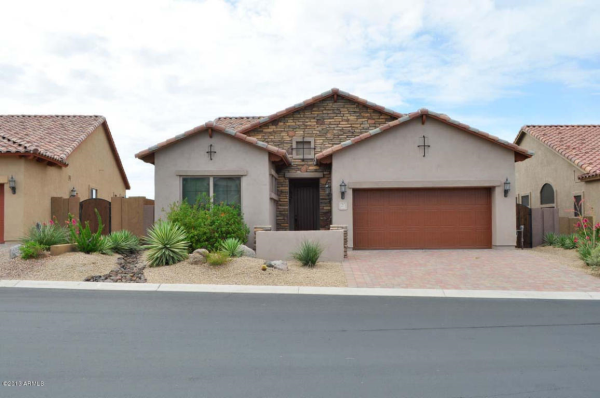 6951 E ROLAND Street, Mesa, AZ 85207 