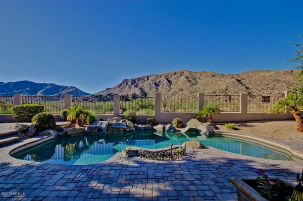 1414 E Desert Flower Lane, Phoenix, AZ 85048 