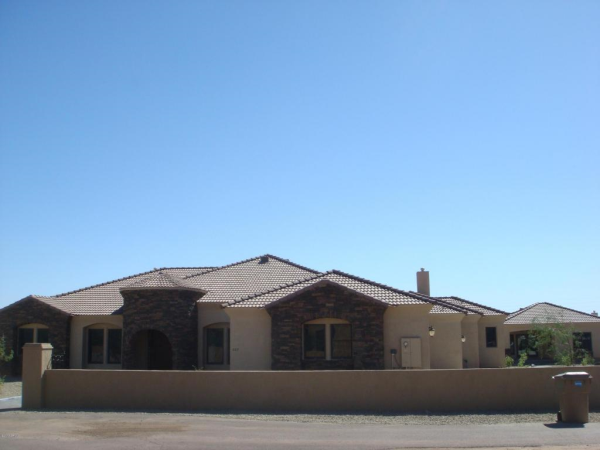 607 W LOS CARRALES Drive, Phoenix, AZ 85086 