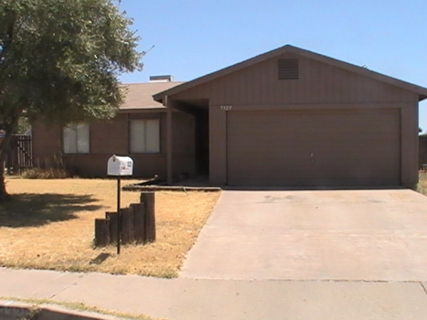 3329 E GELDING Drive, Phoenix, AZ 85032 