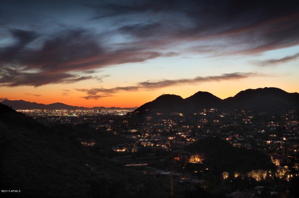 5562 E ROAD RUNNER Road, Paradise Valley, AZ 85253 