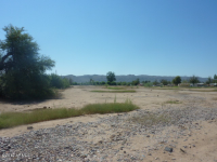 3338 E SOUTHERN Avenue, Phoenix, AZ 85040 