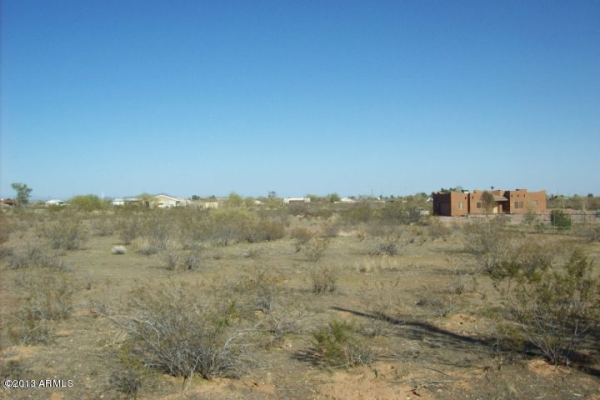 22499 W Dove Valley Road, Wittmann, AZ 85361 