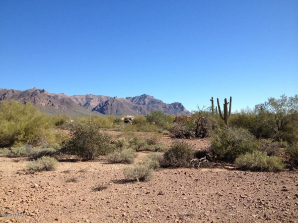 300 S Sixshooter (approx) Road, Apache Junction, AZ 85119 