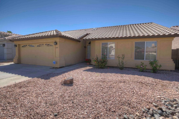 2815 E Blackhawk Drive, Phoenix, AZ 85050 