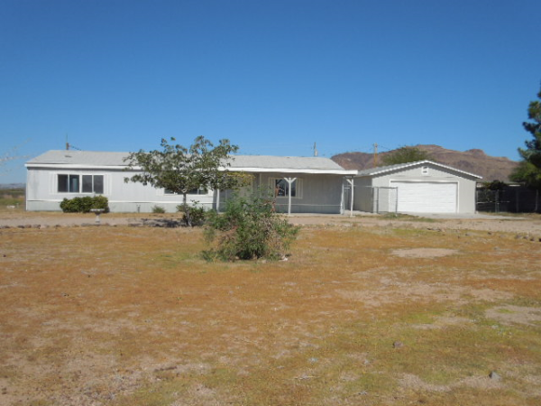 3321 West Mcconnico Road, Golden Valley, AZ 86413 