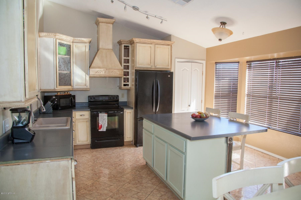 8841 W Virginia Ave, Phoenix, AZ 85037 