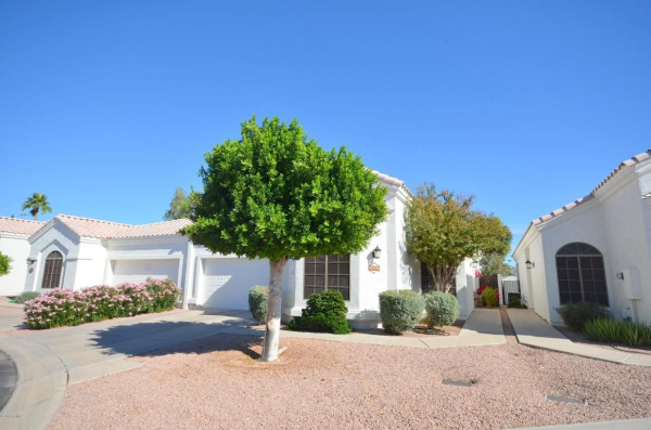 320 S 70th Street, Mesa, AZ 85208 