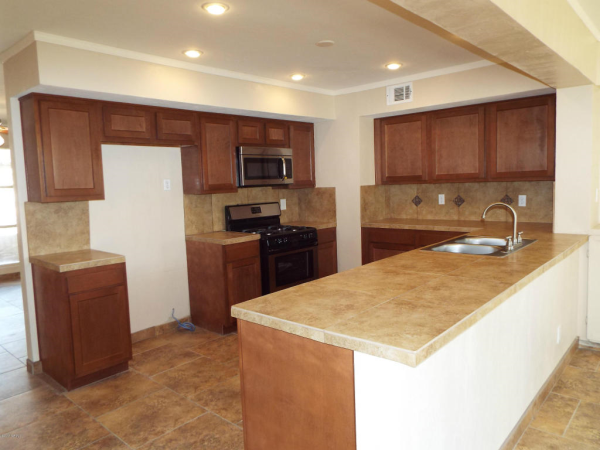 5632 E Calle Aurora, Tucson, AZ 85711 