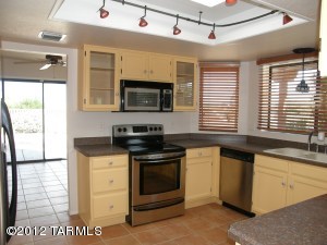 3827 S Via Del Reyecuelo, Green Valley, AZ 85622 