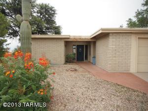 725 W Rio Altar, Green Valley, AZ 85614 