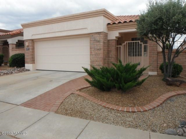1325 W Mariquita, Green Valley, AZ 85622 