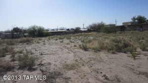 1325 N Apache, Tucson, AZ 85745 