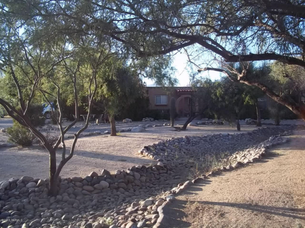 2851 N Melpomene, Tucson, AZ 85749 