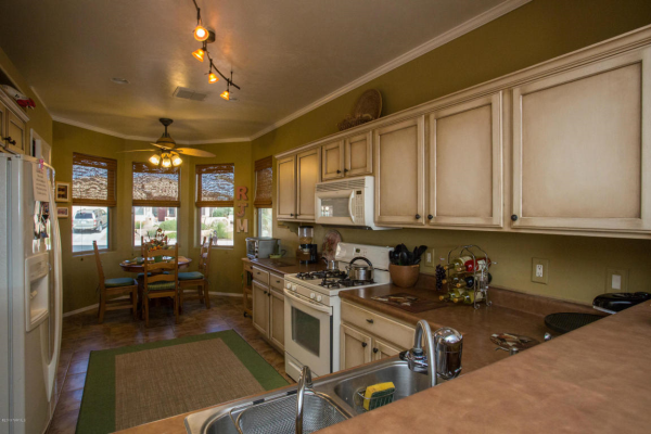 526 N Michelangelo, Green Valley, AZ 85614 