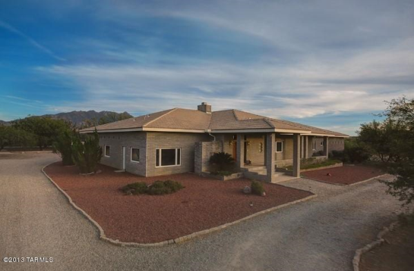 23933 S Camino de la Canoa, Green Valley, AZ 85614 