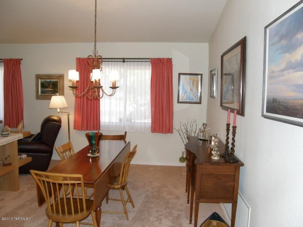 4884 S Desert Sunset, Green Valley, AZ 85622 