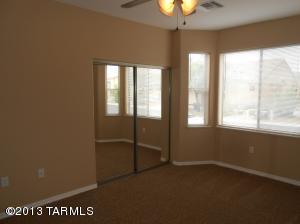 504 W Knotwood, Green Valley, AZ 85614 