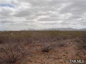 1072 E Baldy Spring, Green Valley, AZ 85614 