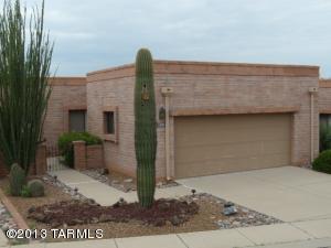 1849 W Placita Napoleon, Green Valley, AZ 85622 