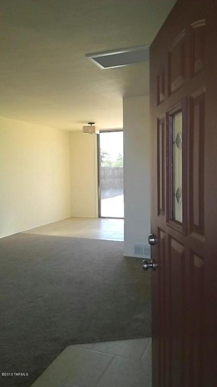 2032 S Farwell, Tucson, AZ 85711 