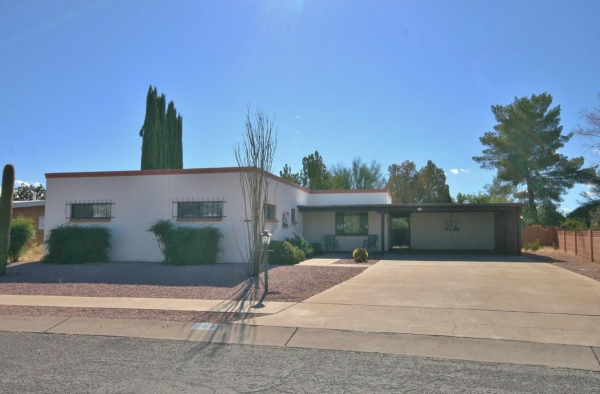 108 E El Viento, Green Valley, AZ 85614 