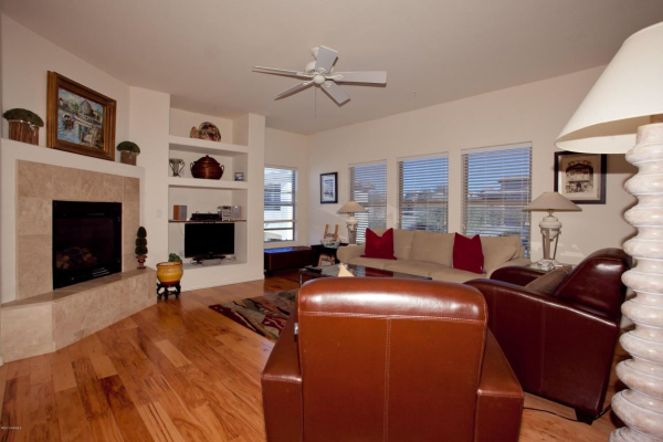 20121 N 76th Street, Scottsdale, AZ 85255 